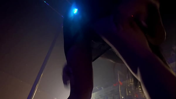 Estava de plug anal que pisca nas Glory hole