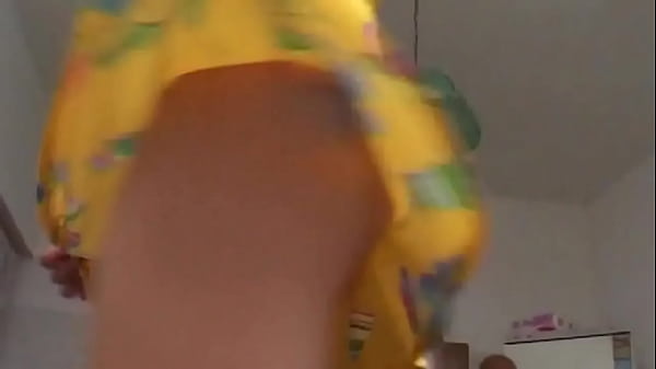 She likes amateur sex doggy style and screams happily