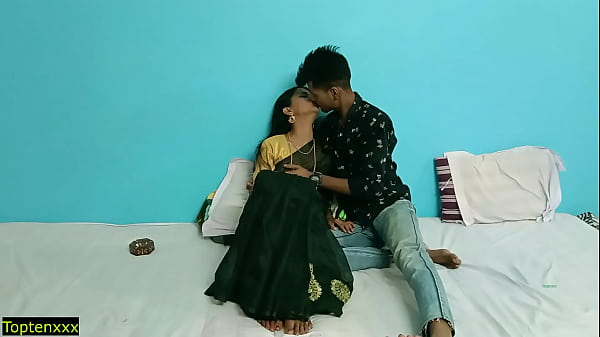 18 teen wife cheating sex going viral! latest Hindi sex