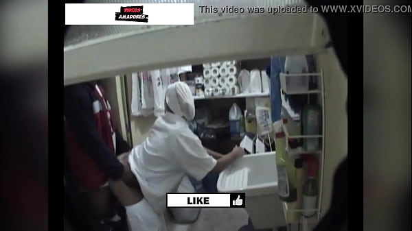Motoboy faz sexo com faxineira de restaurante entre uma entrega e outra
