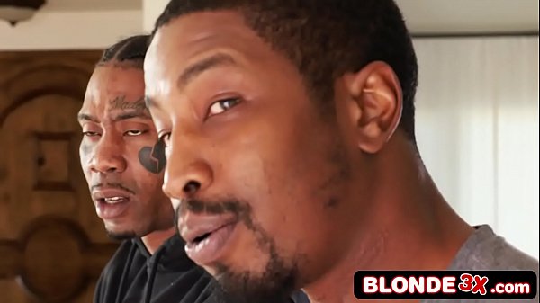 Stunning Pool Girl Makes BBC Deepthroat Look EZ (Eliza Ibarra)