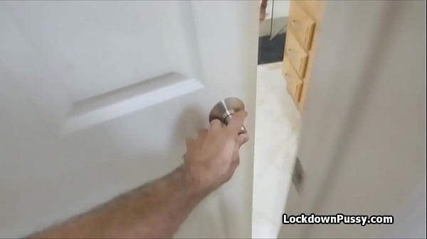 Perky ebony Scarlit Scandal fucked in lockdown