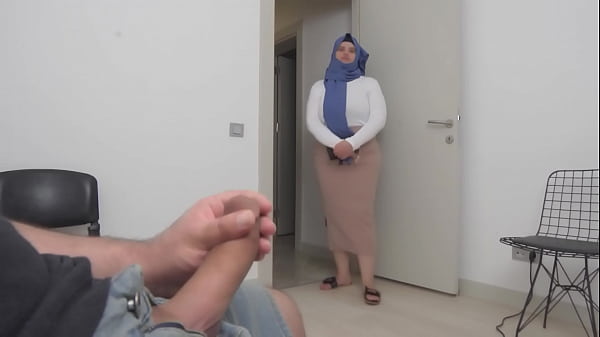 Hijab married woman was shocked at first. Then I turned her on too.