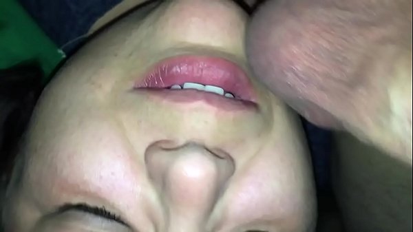 Amateur GF Sucks Balls Gets Facial