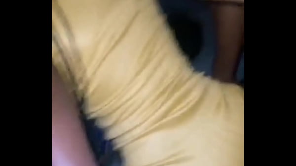 Je la baise avant quel pars en boîte de nuit avec ses copines