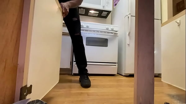 Maintenance Man helps the Right Tenant