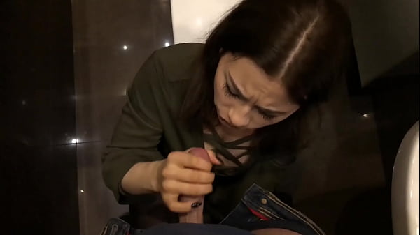 My girl suck dick in restaurant