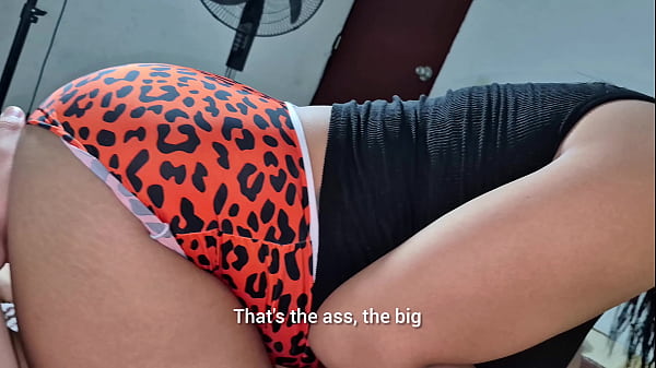 Estou dando trabalho para minha namorada por ela ser uma prostituta e transar com vários homens antes de me conhecer.