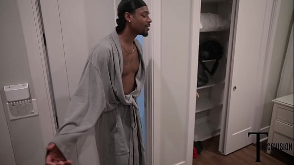 ESTRELA NERDY PAWG DE SAVANNA É ENGANADA POR UM BBC NOVAMENTE