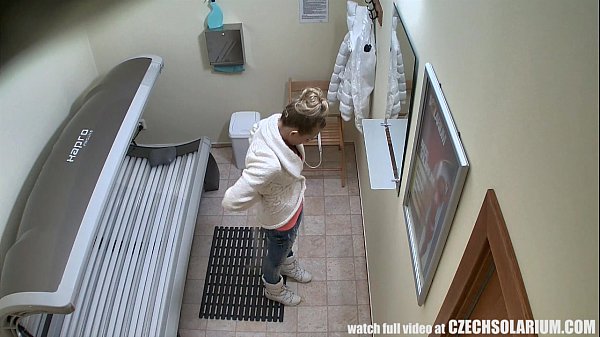 Solarium VOYEUR Just to Poke Dick to the Beautiful ASS