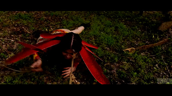 Apenas um bichinho anal rastejando na lama (Lily Thot)