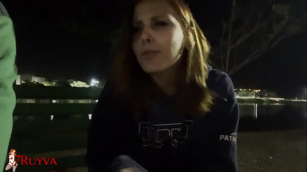 Falou que era só uma entrevista e me comeu no meio da rua