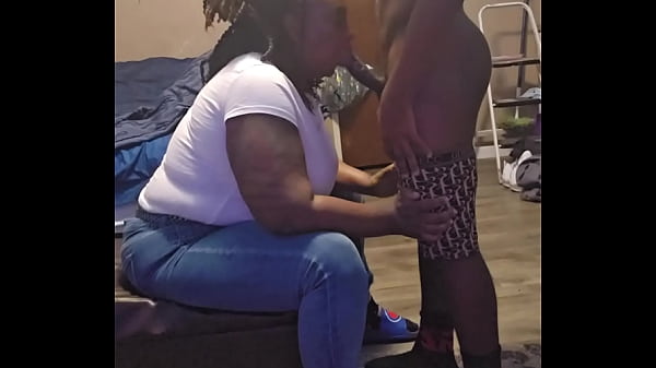 A nagymama lenyelte és folytatta tovább