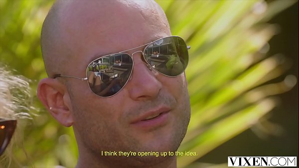 VIXEN Swinging couple living their best lives