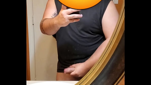 se masturbando no espelho