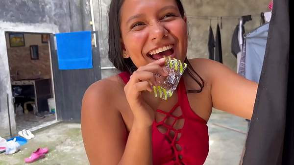 nuevamente mi vecino me ofrece dinero para que tenga sexo con el no podia rechazar la oferta