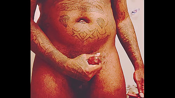 Wide cock black guy blow’s his pussy stuffer Thumbnail