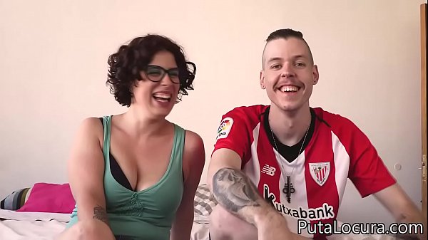 Parejitas FRIDA WOLF & NIK FORBERG, ella presume la gran polla de su novio