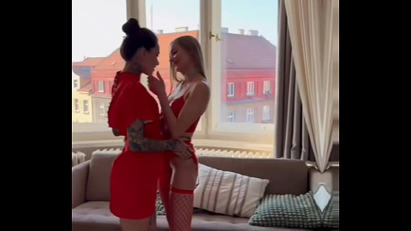 Lesbians games Mari Galore & Fibi Euro Thumbnail