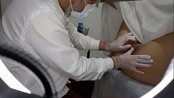 Gynecologist can't resist and ends up having sex with patient during exam