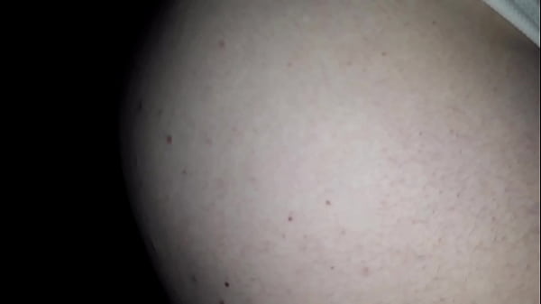 Első alkalom a gloryhole-nál, meztelenül és vad cselekményekkel