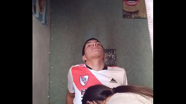 futbolista es Masturbado y tragado con la boca