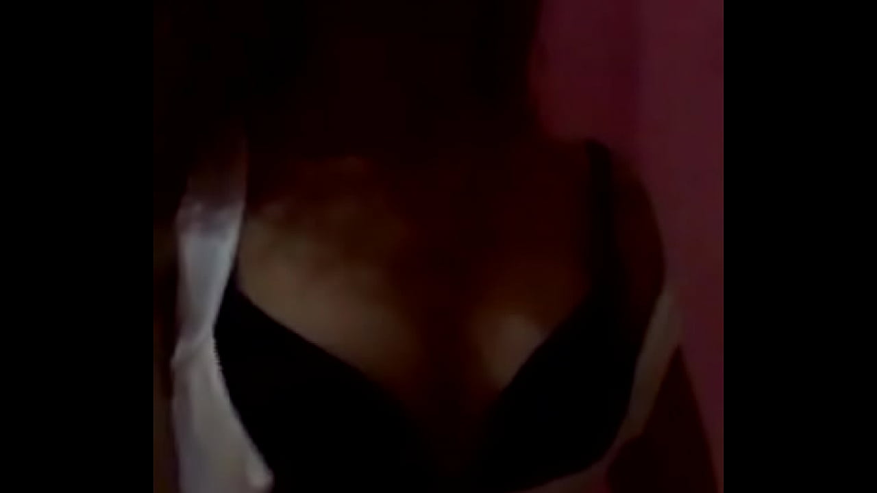 Mi novia me manda vídeo desvistiendose - XVIDEOS.COM