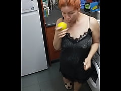  - Encuentro a mi suegra tocandose y me dice yerno quiero sentir tu verga dentro de mi culo
