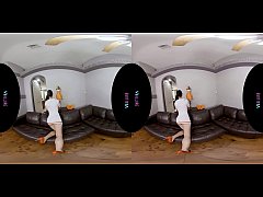  - VRALLURE Is My Outfit Too Revealing?