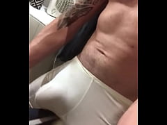  - Séance ballbusting