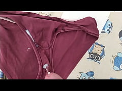  - corrida en bragas de mi mujer 131