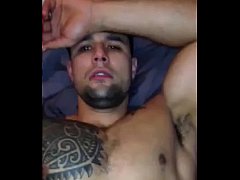  - musculoso dando muito pra uma rola grossa!