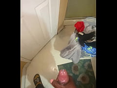  - Bbc accidently cumshot on his own face ‼️