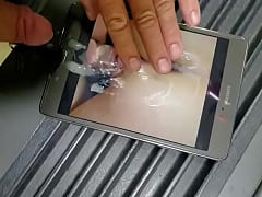  - Cum tribute