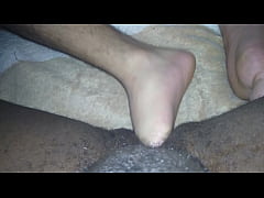  - Latin guy foot fucking mest